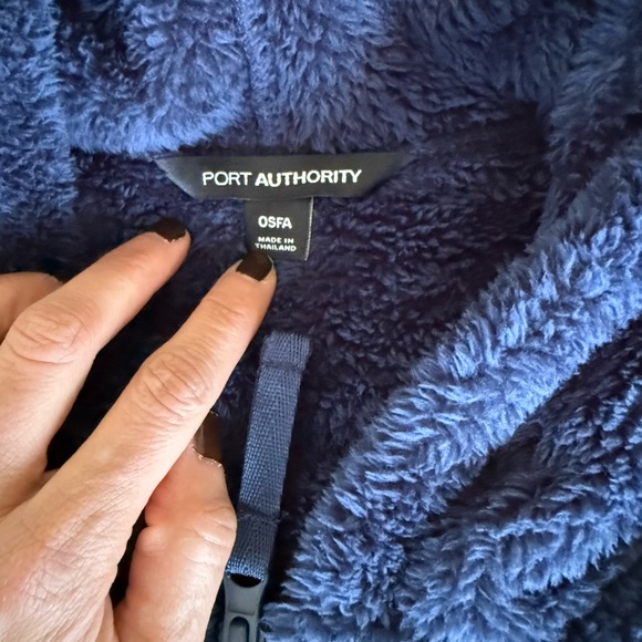 Google Zip-Up Snuggler - Picture 3 of 8